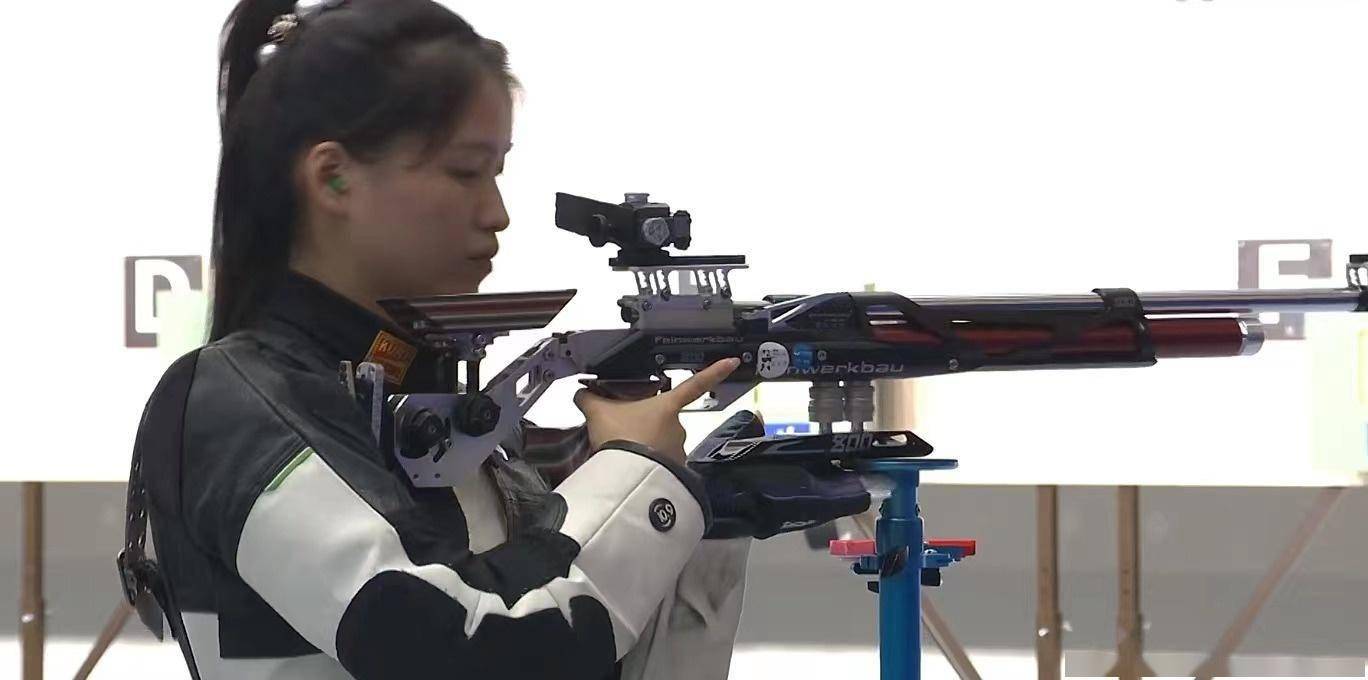 卢森堡射击选手稳定发挥，夺得金牌