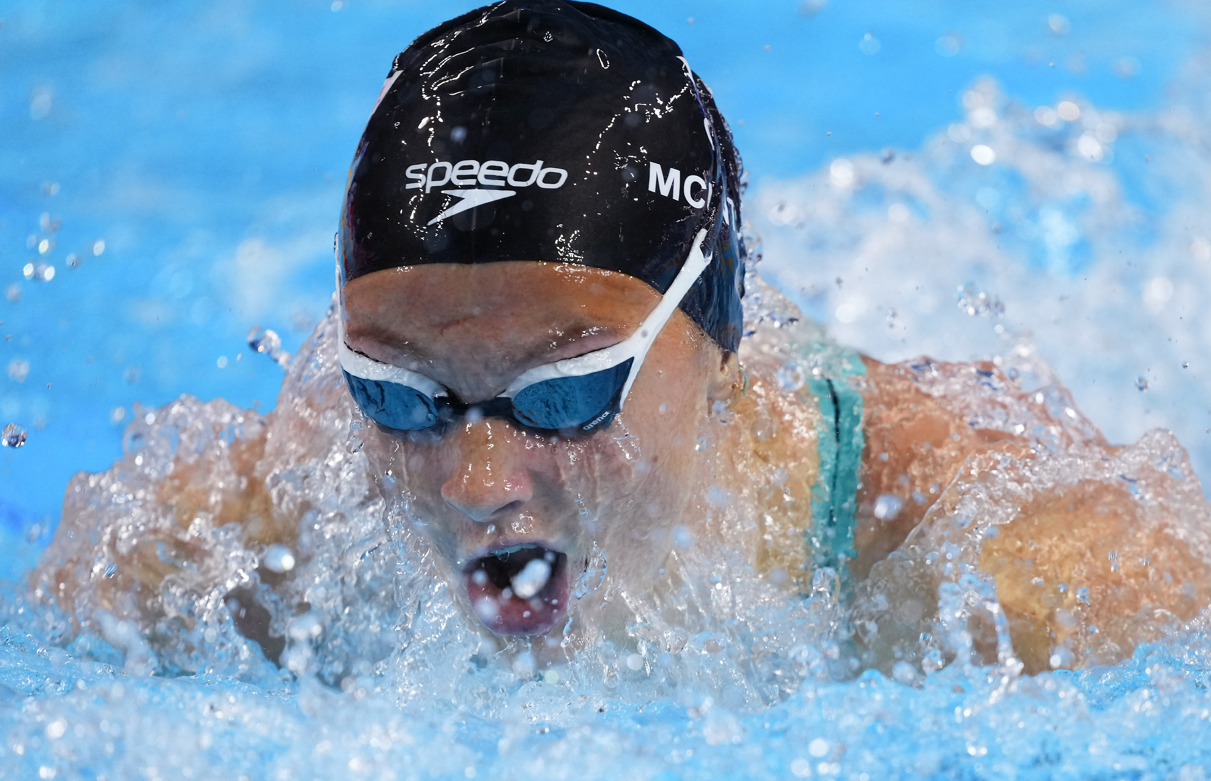 史诗对决！游泳上演极限翻盘的简单介绍