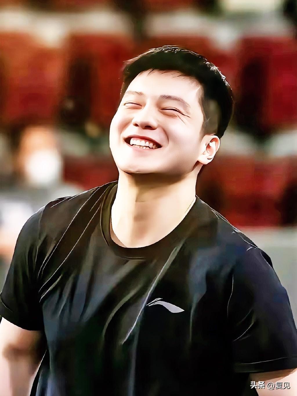 法国队险胜瑞典队，樊振东惊艳四座