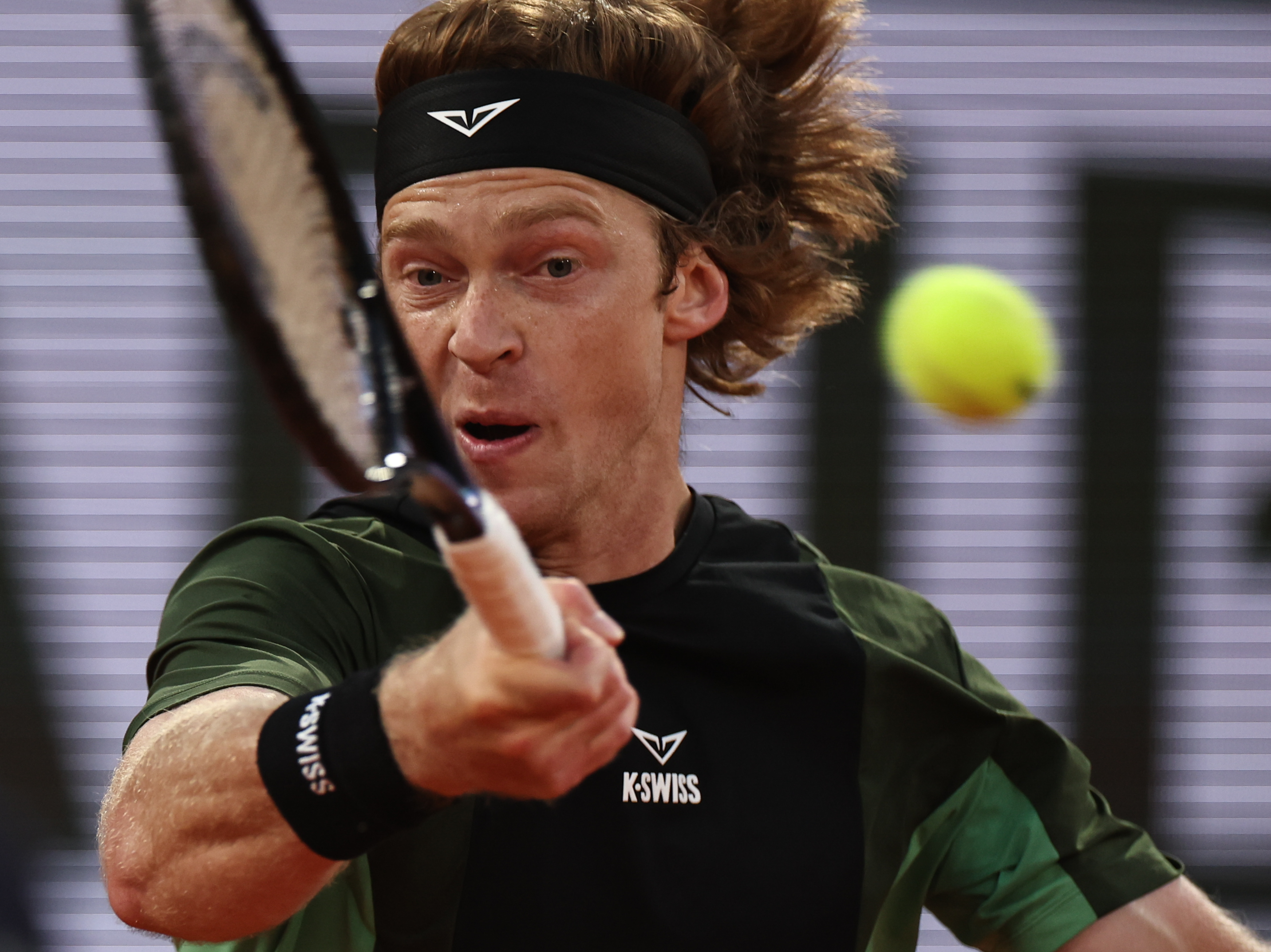 法网横扫拉沃尔杯,辛纳状态火热 法网横扫拉沃尔杯,辛纳状态火热