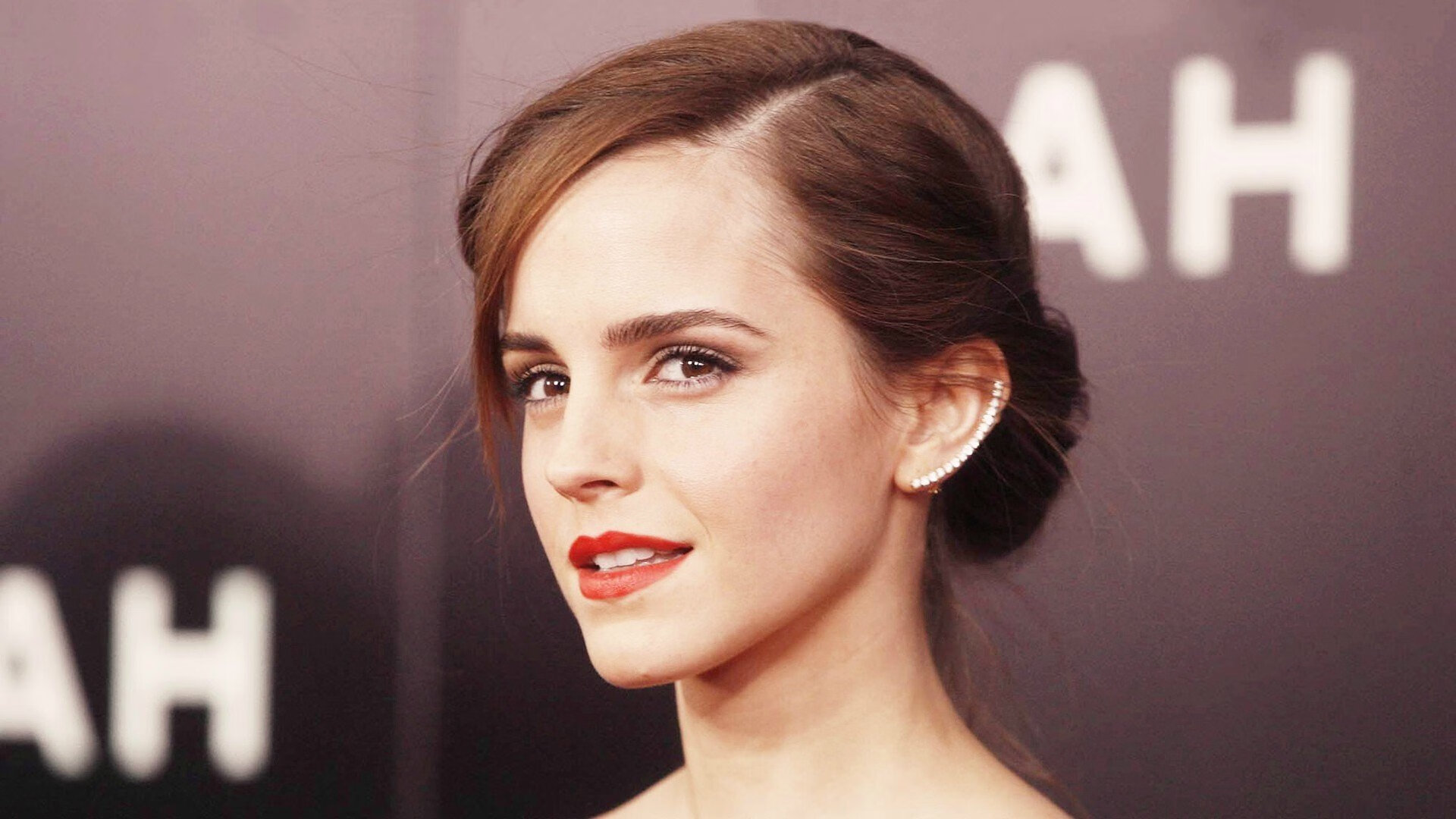 冷血关键先生！小贾伦两记三分+致命封盖，爵士窒息防守压垮尼克斯