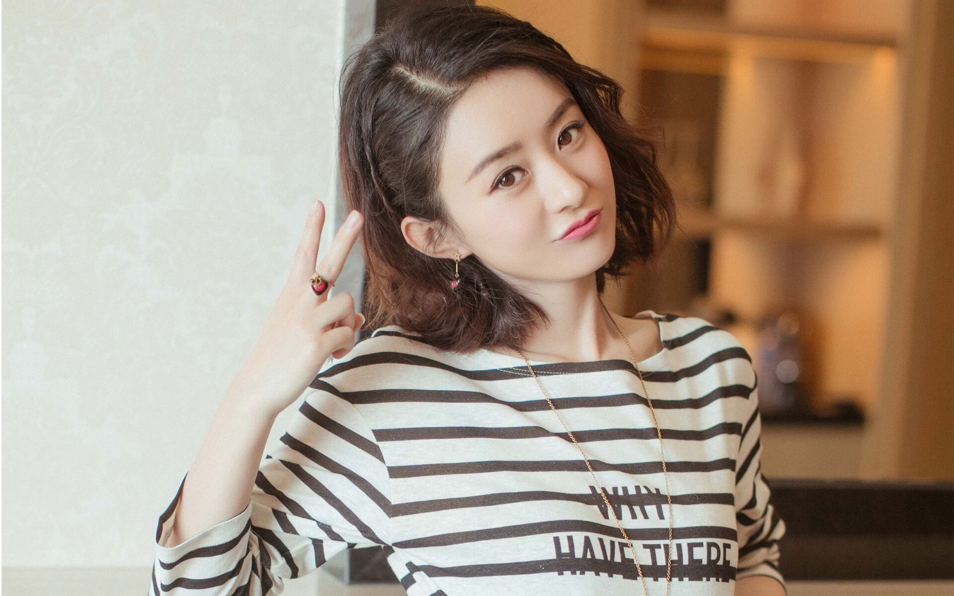 舞台越宽广，西亚卡姆越像弹簧，被压制得越狠，弹得越高