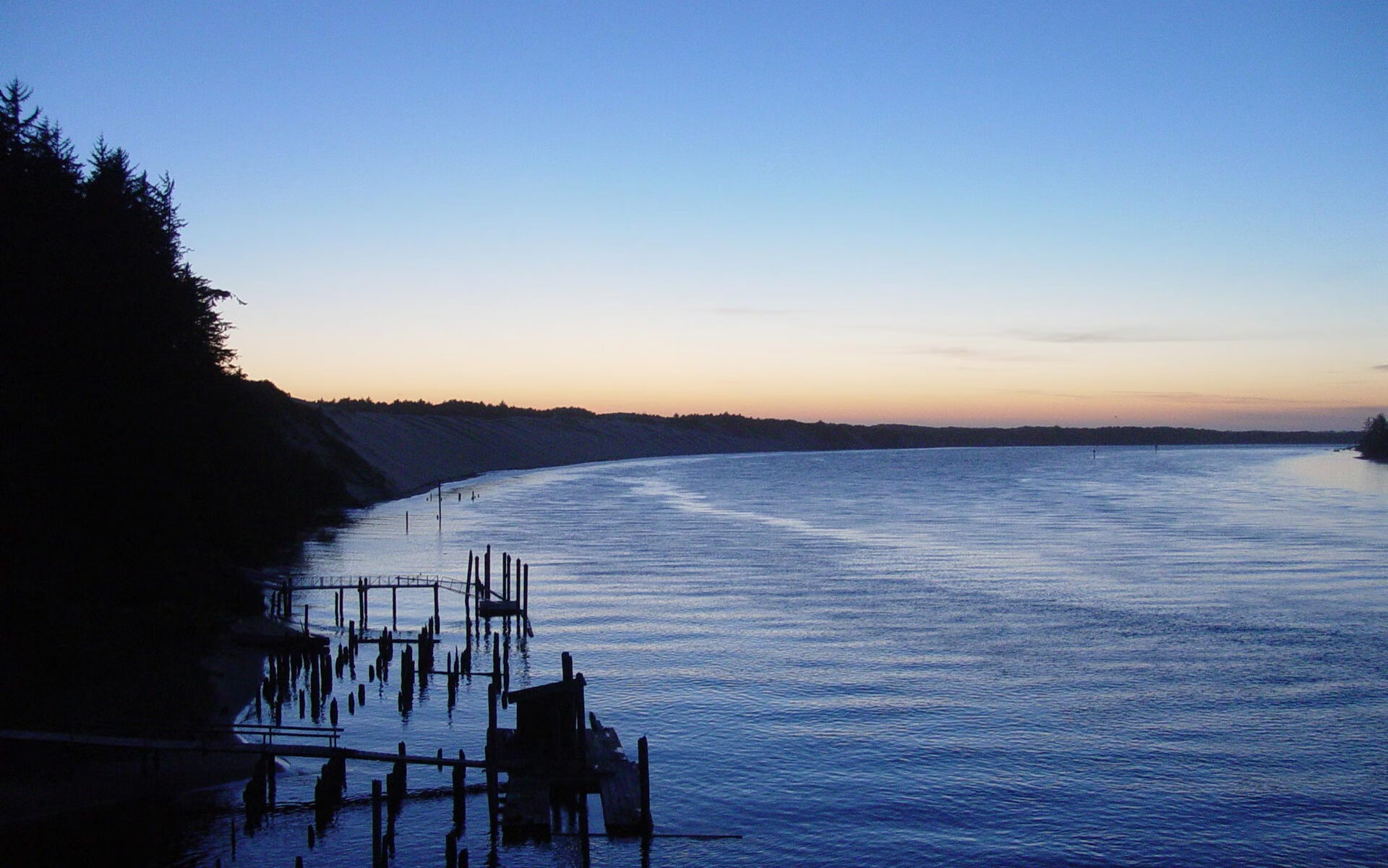 风暴之眼与钢铁洪流,当文班亚马成为攻防转换的永恒焦点