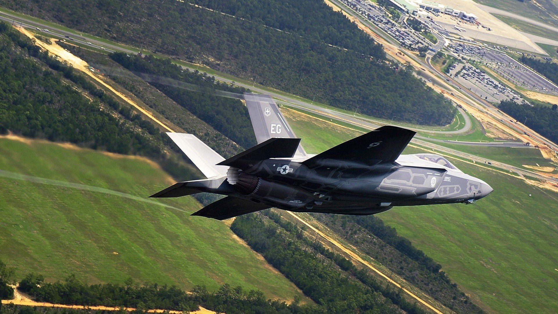 绿茵双雄,勒沃库森智利争冠奏凯,C罗抢七时刻王者归来